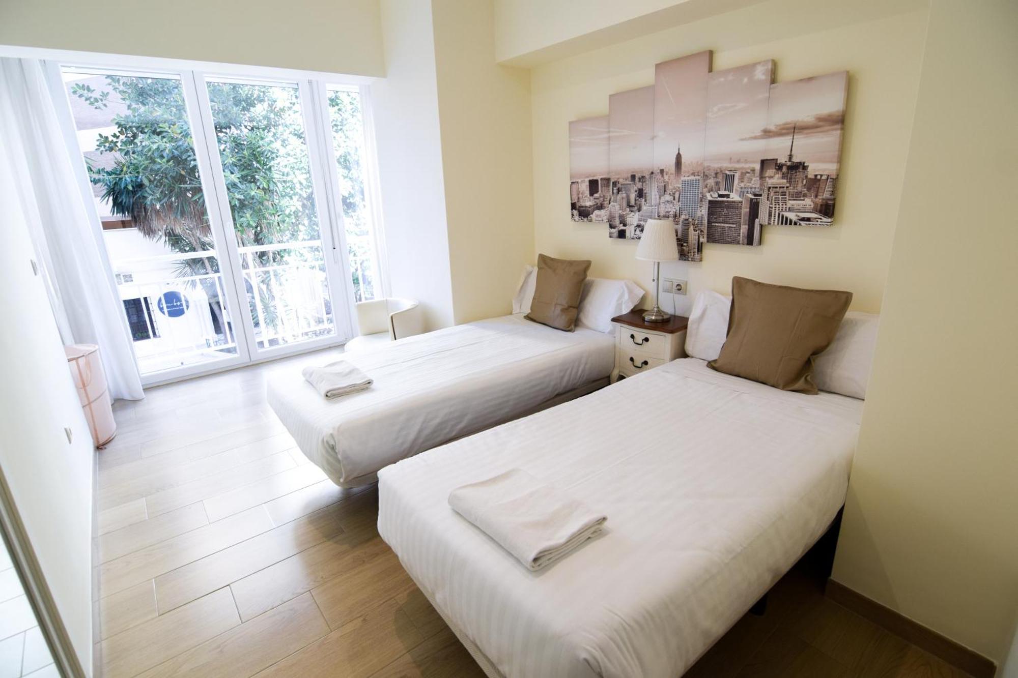 דירות מאלגה Malagueta Beachside Charm מראה חיצוני תמונה
